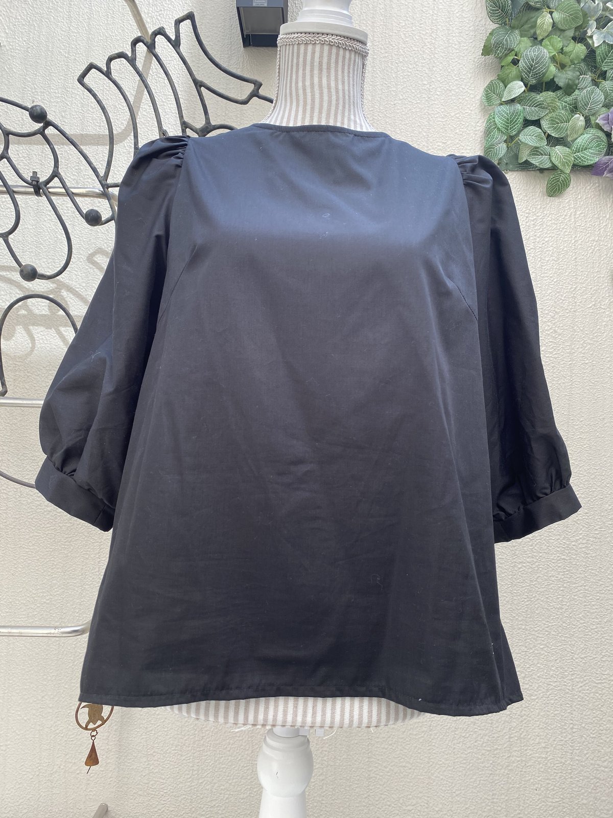 Emieパフスリーブブラウス（ロイヤルブルー） | Emie