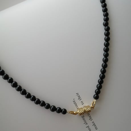 onyx magnet