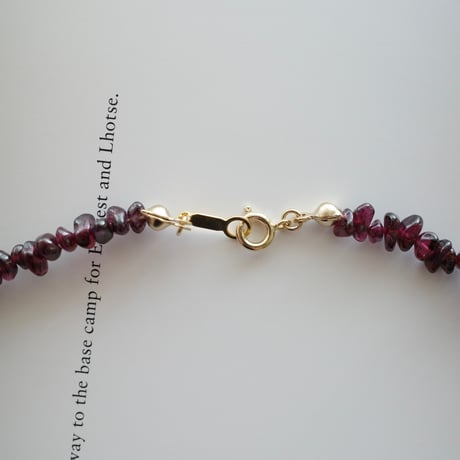 sazare necklace(crystal/garnet)