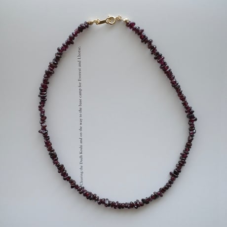 sazare necklace(crystal/garnet)