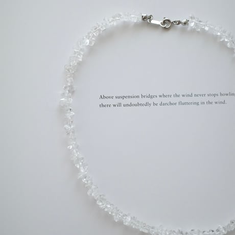 sazare necklace(crystal/garnet)