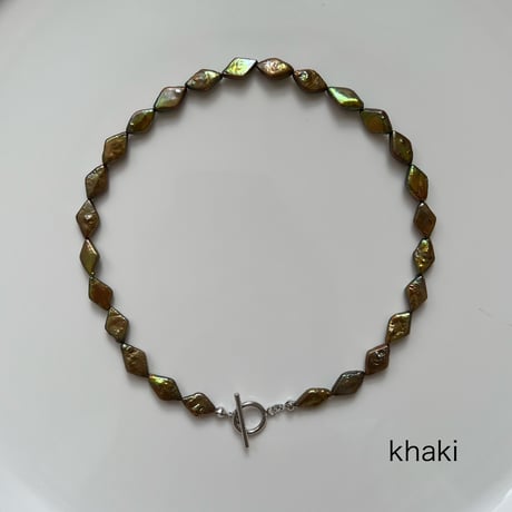 pearl choker necklace