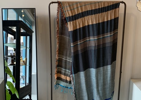 tamakiniime  roots shawl MIDDLE