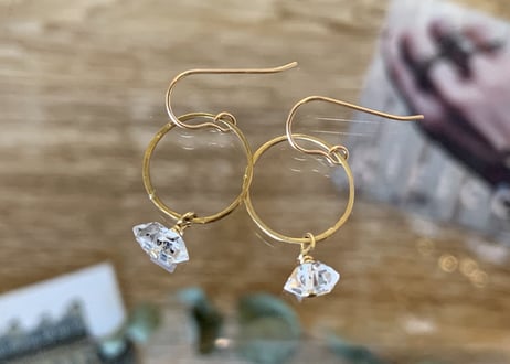 giricco   ダブルポイントピアス　水晶