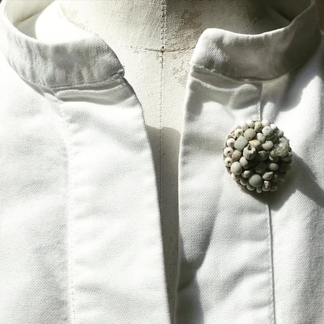 romanglassbeads brooch