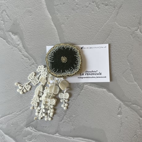 商談中①-56ハンドメイド ブローチアクセサリー ミナペルホネン生地使用 商談中①-56ハンドメイド ブローチアクセサリー ミナペルホネン