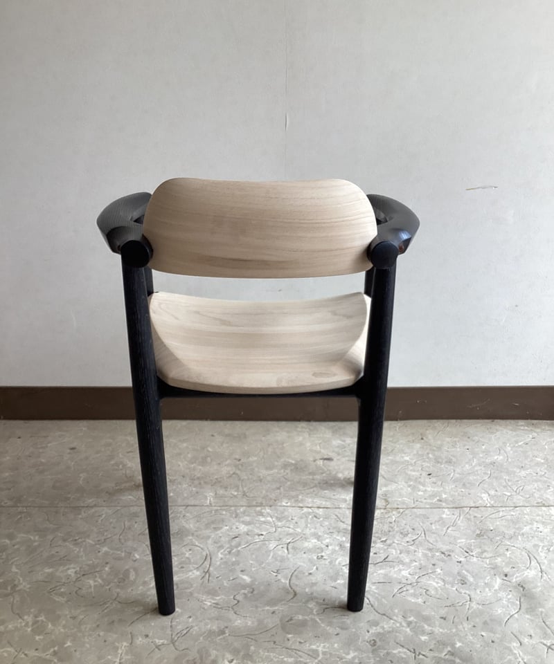 大仏のいす アームチェアNタイプ | 木工房 大噴火