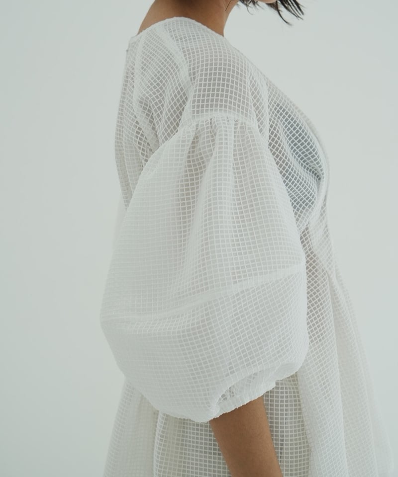 CLANE - SHEER PLAID VOLUME SLEEVE TOPS【18122-41