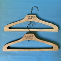 東京徘徊倶楽部🌎ありし日の洋装店のハンガー