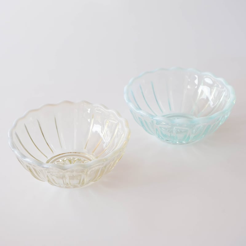 廣田硝子　水色～白色 花びら型小鉢5個セット 廣田硝子 水色～白色 花びら型小鉢5個セット