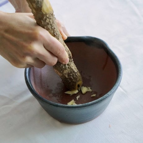 日常茶飯器　黒  櫛目のないすり鉢　Ｌ