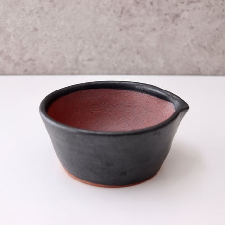 日常茶飯器　黒  櫛目のないすり鉢　S
