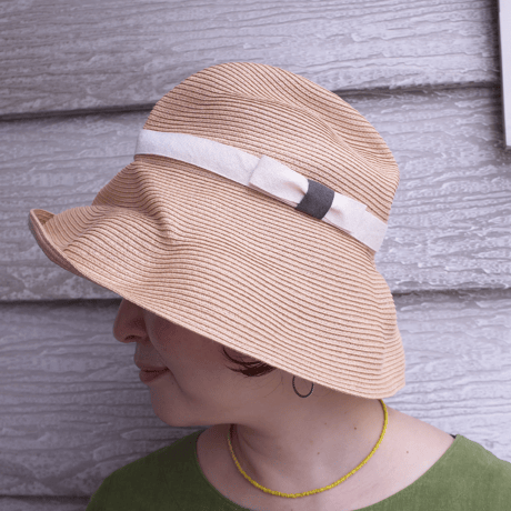 mature ha. BOXED HAT 11cm brim plain tape（natural ×ivory＋gray）paper