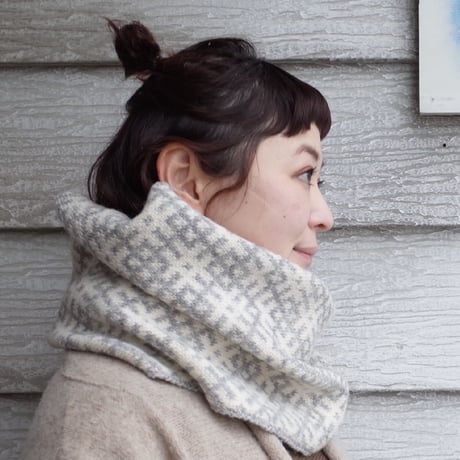 ラトヴィア woolスヌード（グレー系）