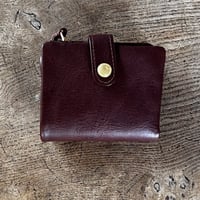CINQ 二つ折り財布（カラー：ダークブラウン）