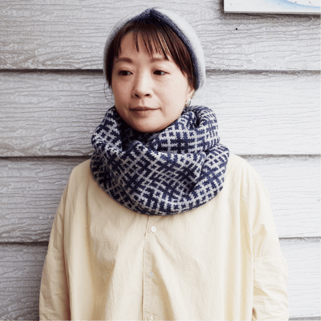 ラトヴィア woolスヌード（ネイビー系）