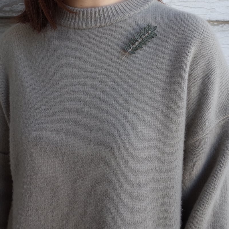 村上伊万里 ブローチ 山椒 | moln