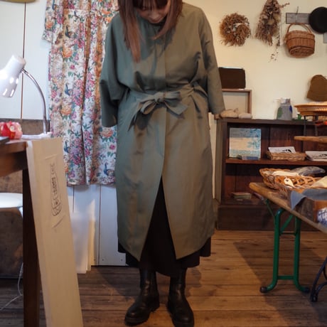 Porter des boutons ポンチョコート（カーキ）