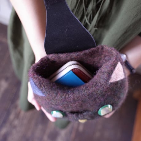 Hand Made Felt NICO グリーンブラウンねこポーチ