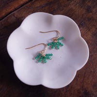 small grain ピアス/ イヤリング（グリーンオニキス）