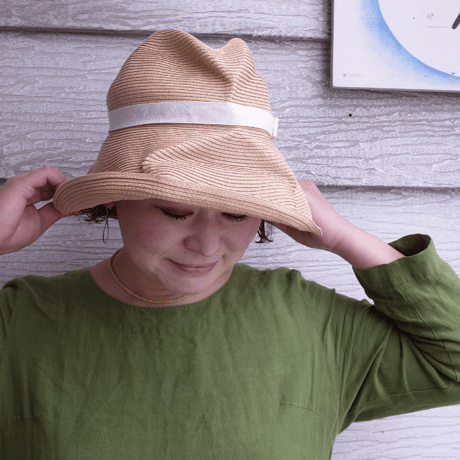 mature ha. BOXED HAT 11cm brim plain tape（natural ×ivory＋gray）paper