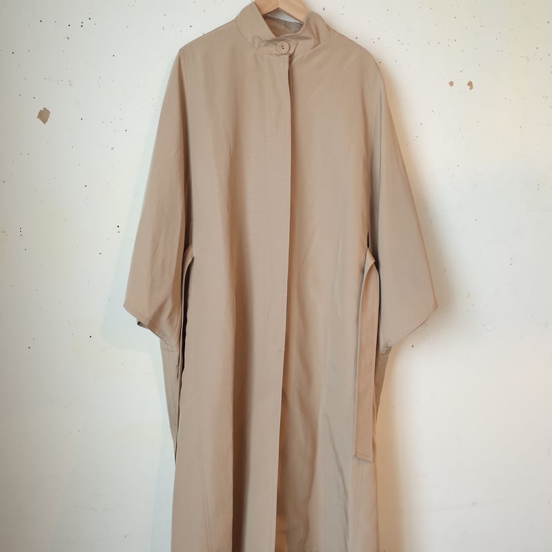 Porter des boutons ポンチョコート（ベージュ） | moln