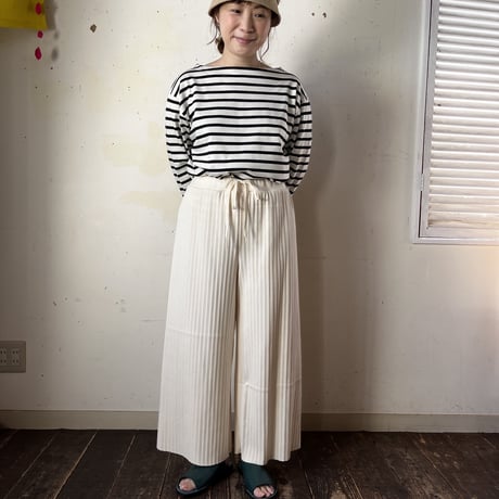Porter des boutons リブプリーツパンツ（カラー：キナリ）