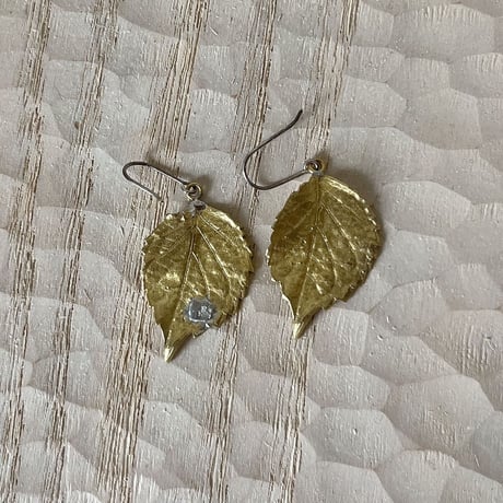 PLANTS ピアス（アジサイ葉）両耳