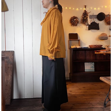 Porter des boutons ワイドカラーブラウス（マンダリン）