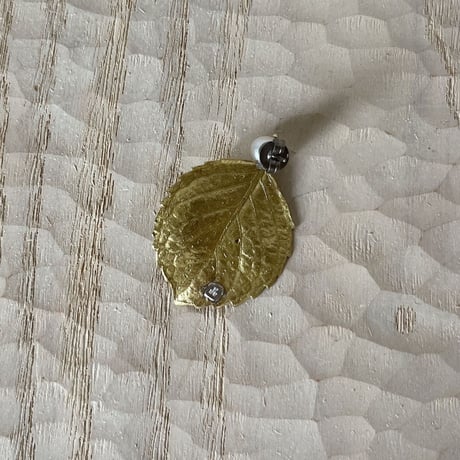 PLANTS ピアス（淡水パール・アジサイ葉）片耳