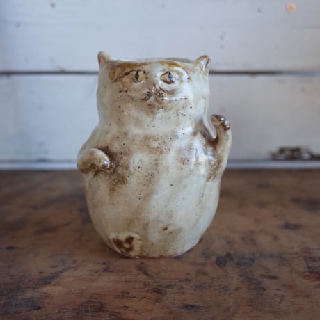 猫の花器 d