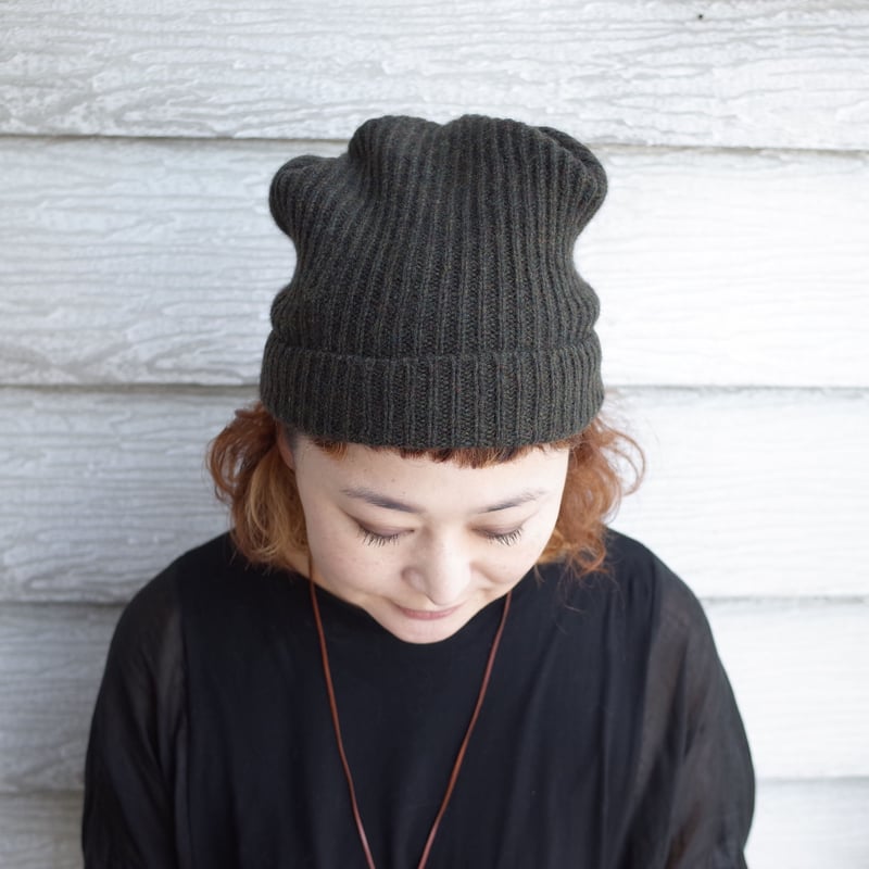 mature ha. ニットキャップ　カシミヤ シルク 混　ブラック　美品 mature ha. マチュアーハ カシミヤ 100％ スラント カッティング