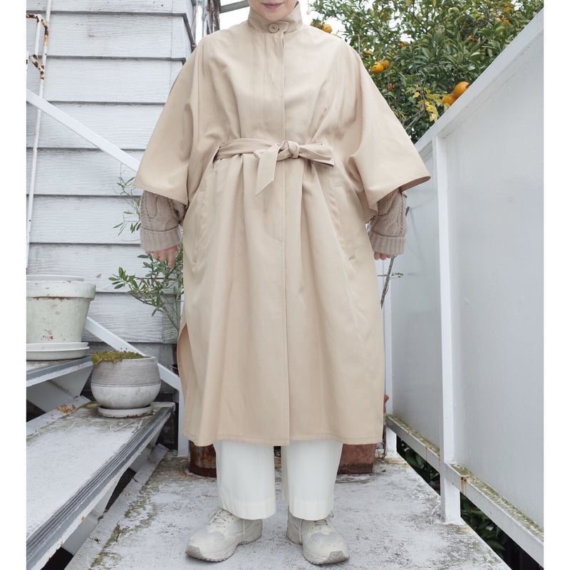 Porter des boutons ポンチョコート（ベージュ） | moln