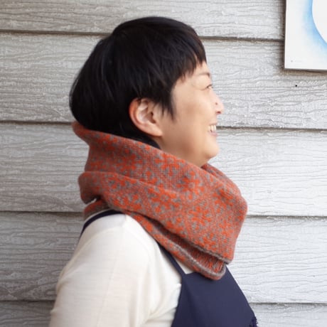 ラトヴィア woolスヌード（オレンジ系）