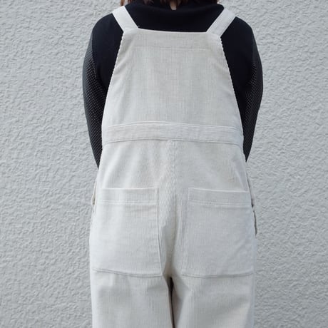 Porter des boutons コーデュロイサロペット