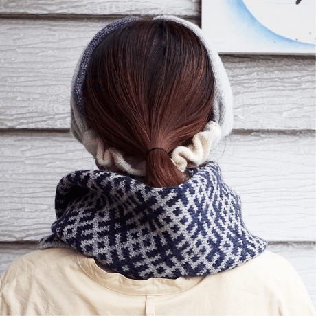 ラトヴィア woolスヌード（ネイビー系）