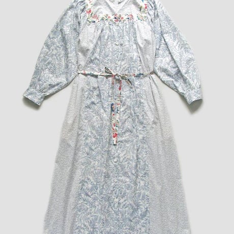 Porter des boutons 【LIBERTY PRINT シャツドレス】
