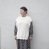 Porter des boutons ニットベスト