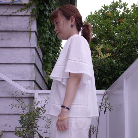 Porter des boutons ピンタックブラウス（カラー：オフホワイト）