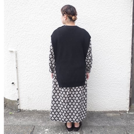 Porter des boutons ニットベスト