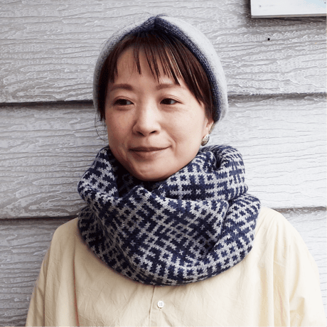 ラトヴィア woolスヌード（ネイビー系）