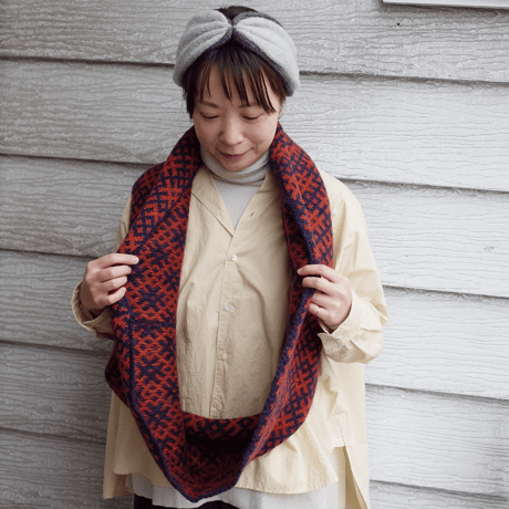 ラトヴィア wool スヌード（オレンジ系）