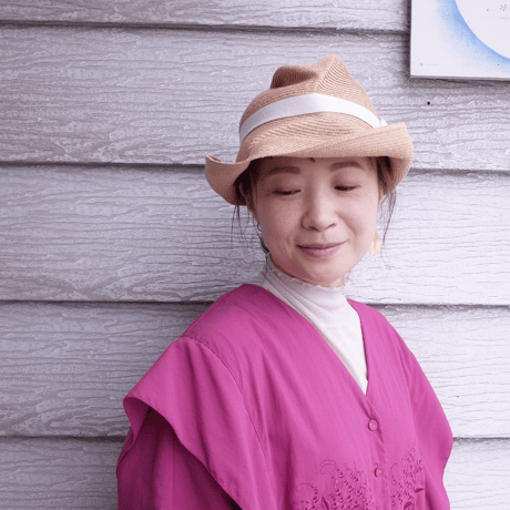 mature ha. BOXED HAT11cm brim plain tape（ivory＋gray ） raffia