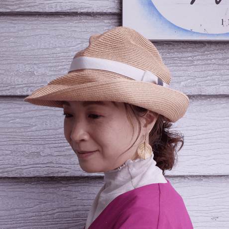 mature ha. BOXED HAT11cm brim plain tape（ivory＋gray ） raffia