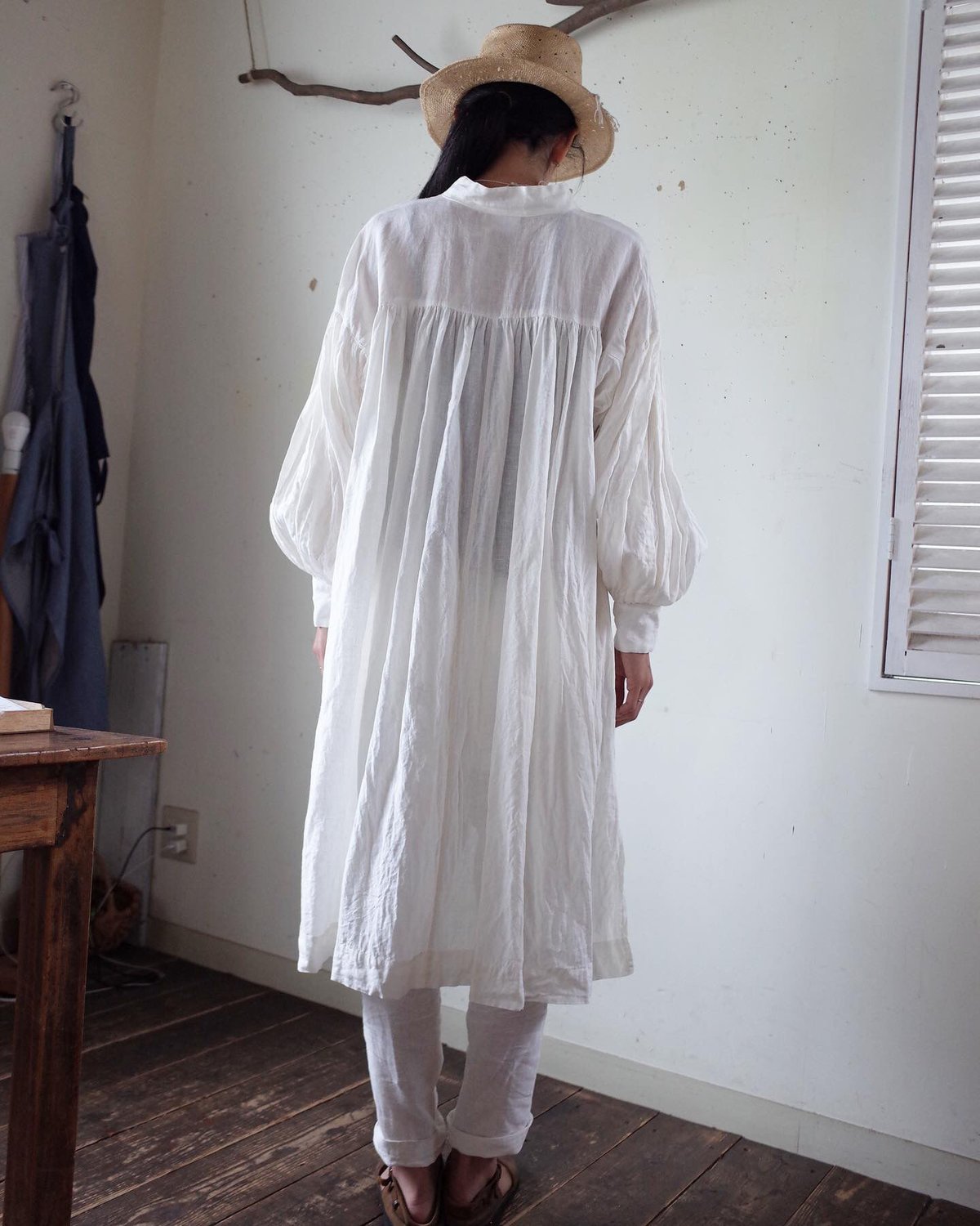 Sa-Rah スタンドネックギャザーワンピース （ハンドワッシャー