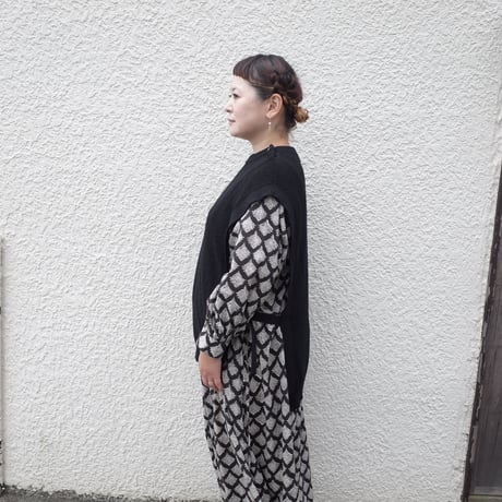 Porter des boutons ニットベスト