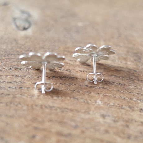 PLANTS ピアス（クローバー）両耳