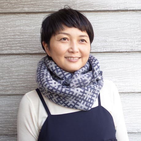 ラトヴィア woolスヌード（ネイビー系）