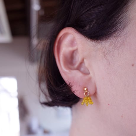 small grain ピアス/ イヤリング（イエローカルセドニー）