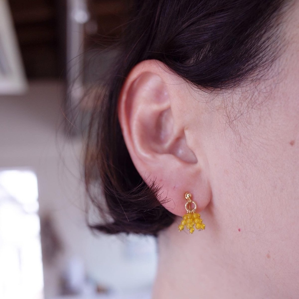 No.1028-E　天然石カルセドニー☆ミニ☆ピアス・イヤリング small grain ピアス/ イヤリング（イエローカルセドニー） | moln